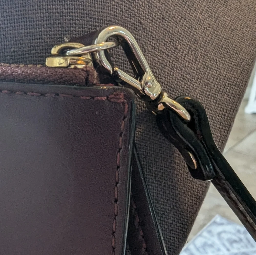 Kate Spade Stacy Wristlet